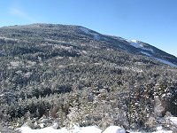 ���R���̎R�������Ȃ��Ă���B