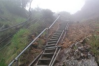 ���Ȃ�̌X�΂̊K�i�o��I�ْ��ł��I