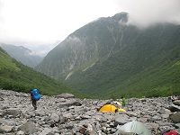 �e���g�ꂩ�牡���J�����B