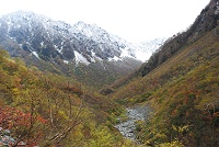 �{�J�̉����͂܂��܂����t�������B���̉��͊��Ⴕ�ē~�̗l�����B