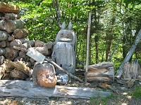 �����̑O�ɂ���g�g�����̖ؑ��B