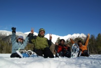 �䍂���o�b�N�ɋL�O�B�e�B