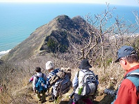 �}���z�̓����O���O������B