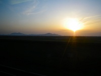 �ԑ������F�R�Ɗp�c�R�ɗ[�z�������Ă䂭�̂��������E�E�E�B