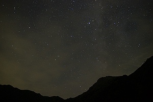 ��������ƓV�̐삪�k�x���ɐL�тĂ����B